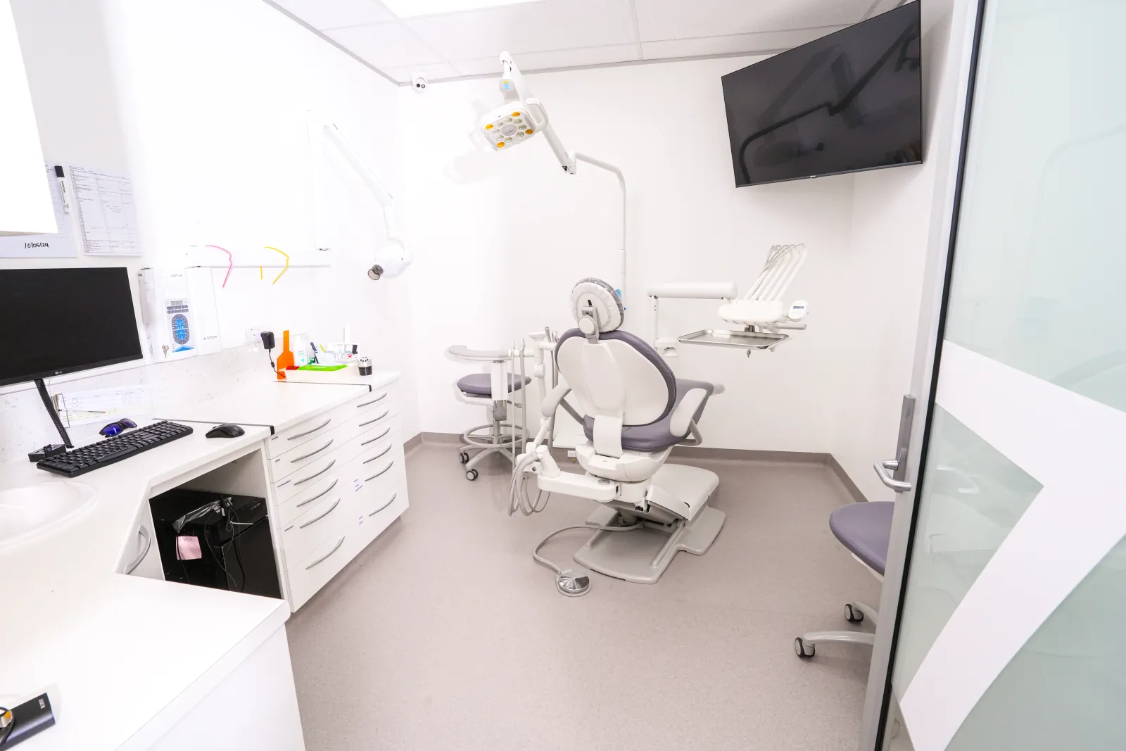 Surgery room in a Denfinity-connected clinic
